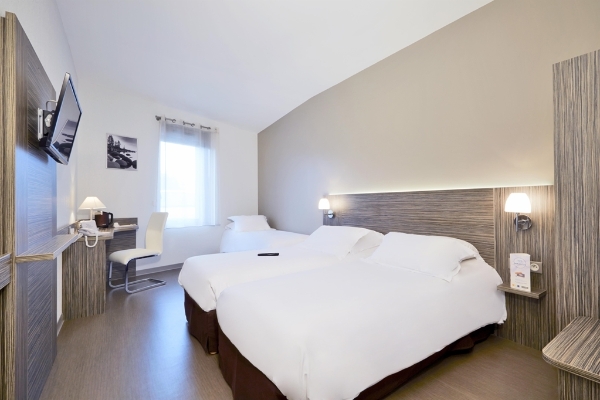 Hotel KYRIAD SAINT CHELY D'APCHER - Aire de la Lozère (Albaret-Sainte-Marie)